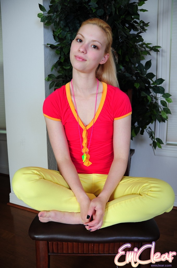 Emi Clear, Free Pictures Below!